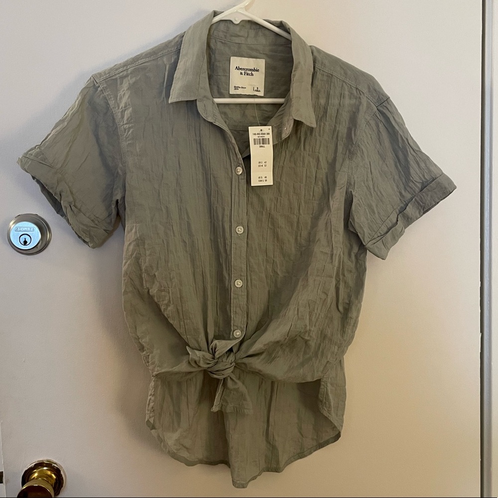Abercrombie and Fitch size small safari top